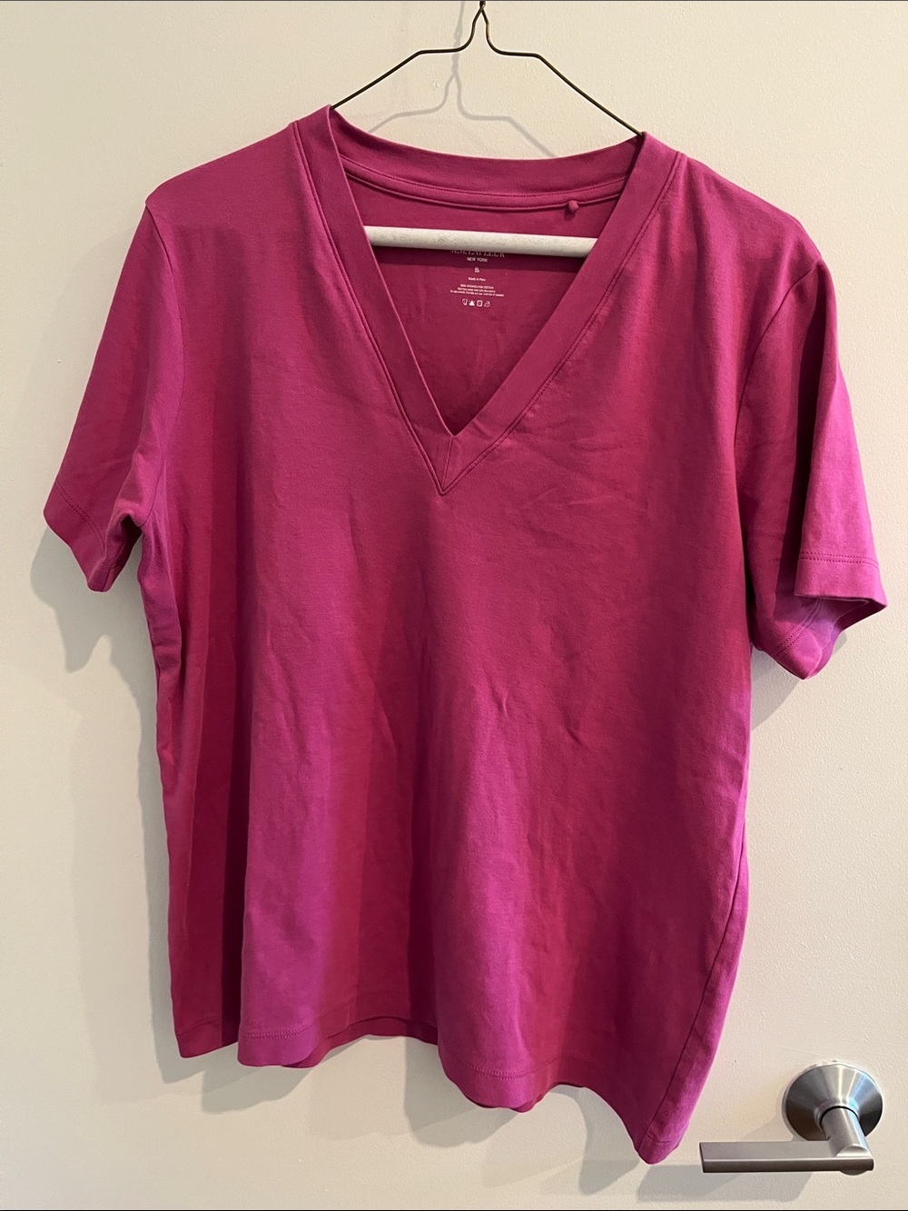 MM Lafleur V-Neck Short Sleeve Tee - Fuchsia